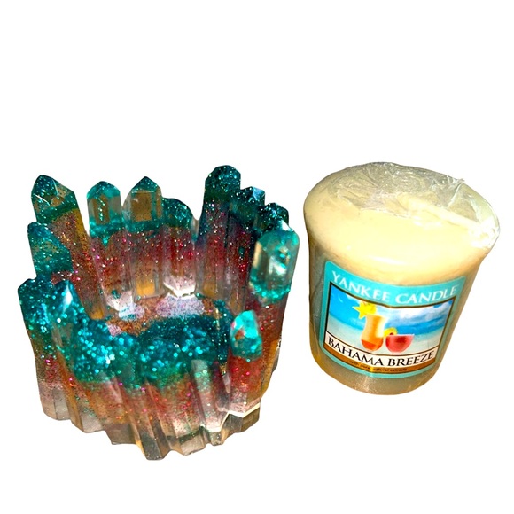 Handmade, homemade, customized resin t light candle holder. - Picture 1 of 2